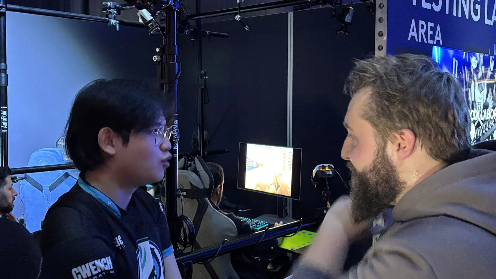 This pro player told me why he ditched the Superstrike for the Superlight