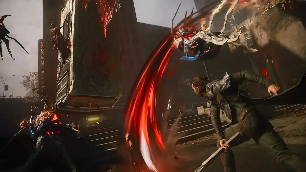 Dylan Faden attacks an enemy with the Aberrant in CONTROL Resonant.