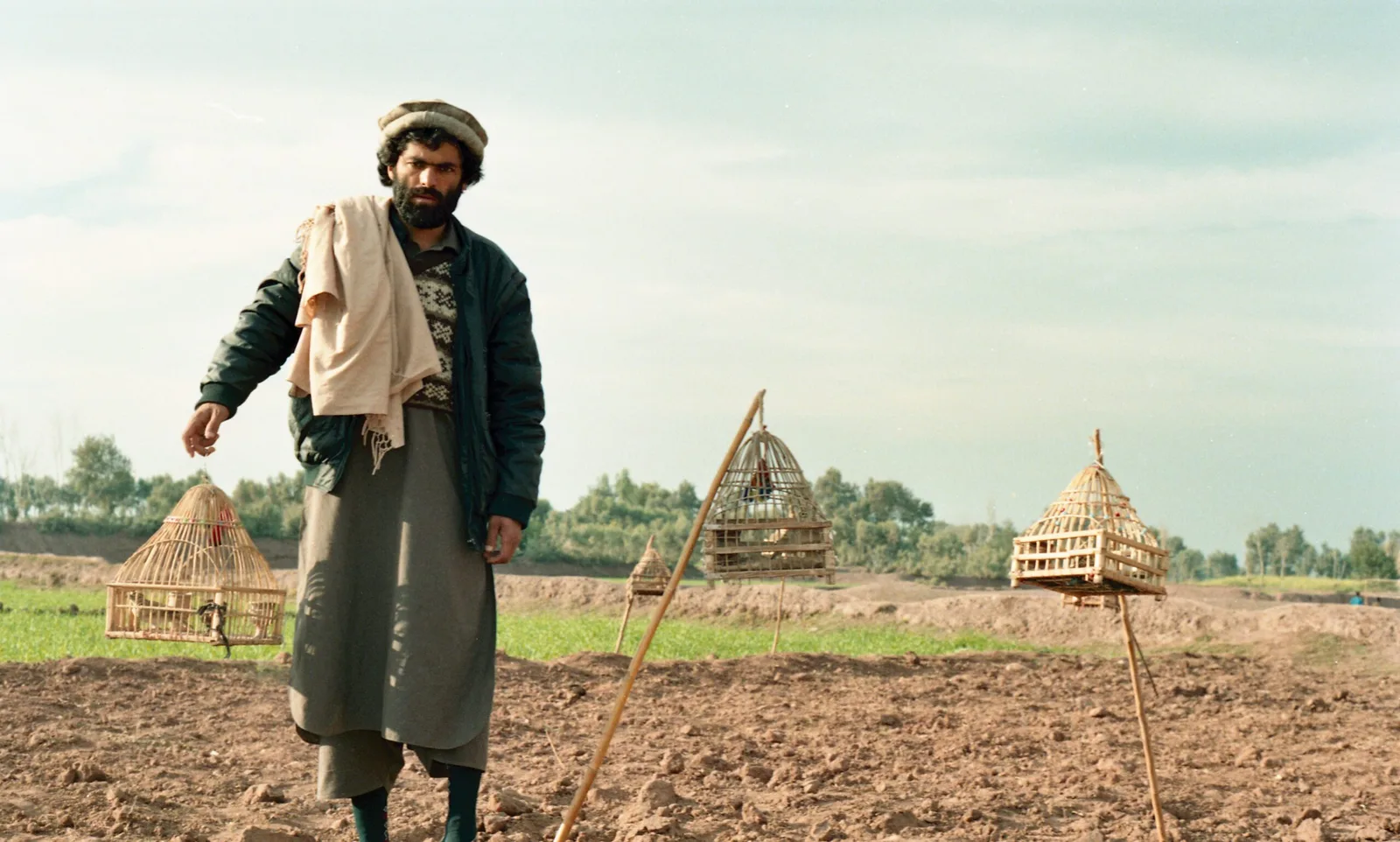 Peşaver Pabi Kampı Toplanması: Mülteci Sığınakları ve Saha İrtibatları (1990)