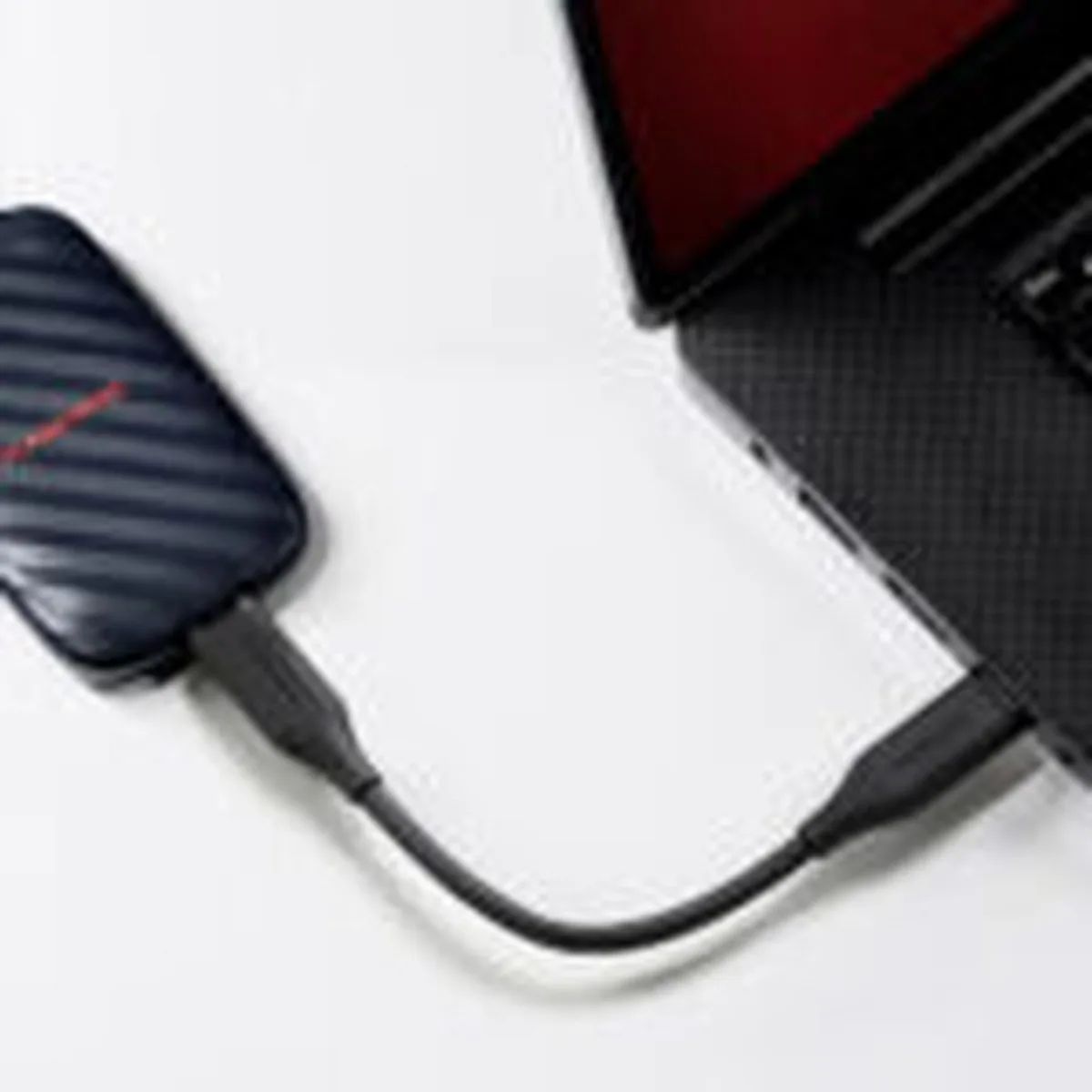 iPhone 18 Pro Just Arrived, and INIU 45W Power Bank Hits a Record Low Right on Cue