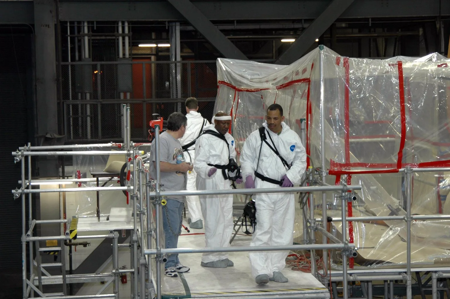 KSC-06PD-0683 — 2006 Dönemi Askeri Tarih Belgesi