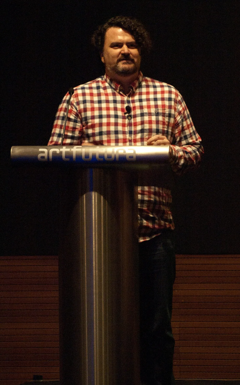 Brütal Legend was based on the creative inspiration of Tim Schafer, founder of Double Fine studios.