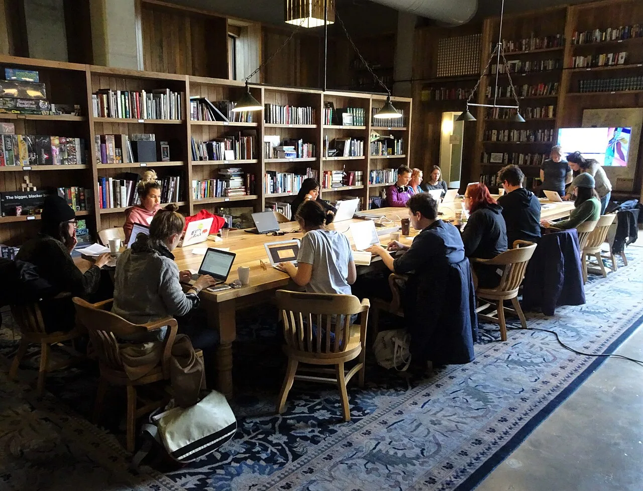 Kickstarter HQ library, Brooklyn in 2017