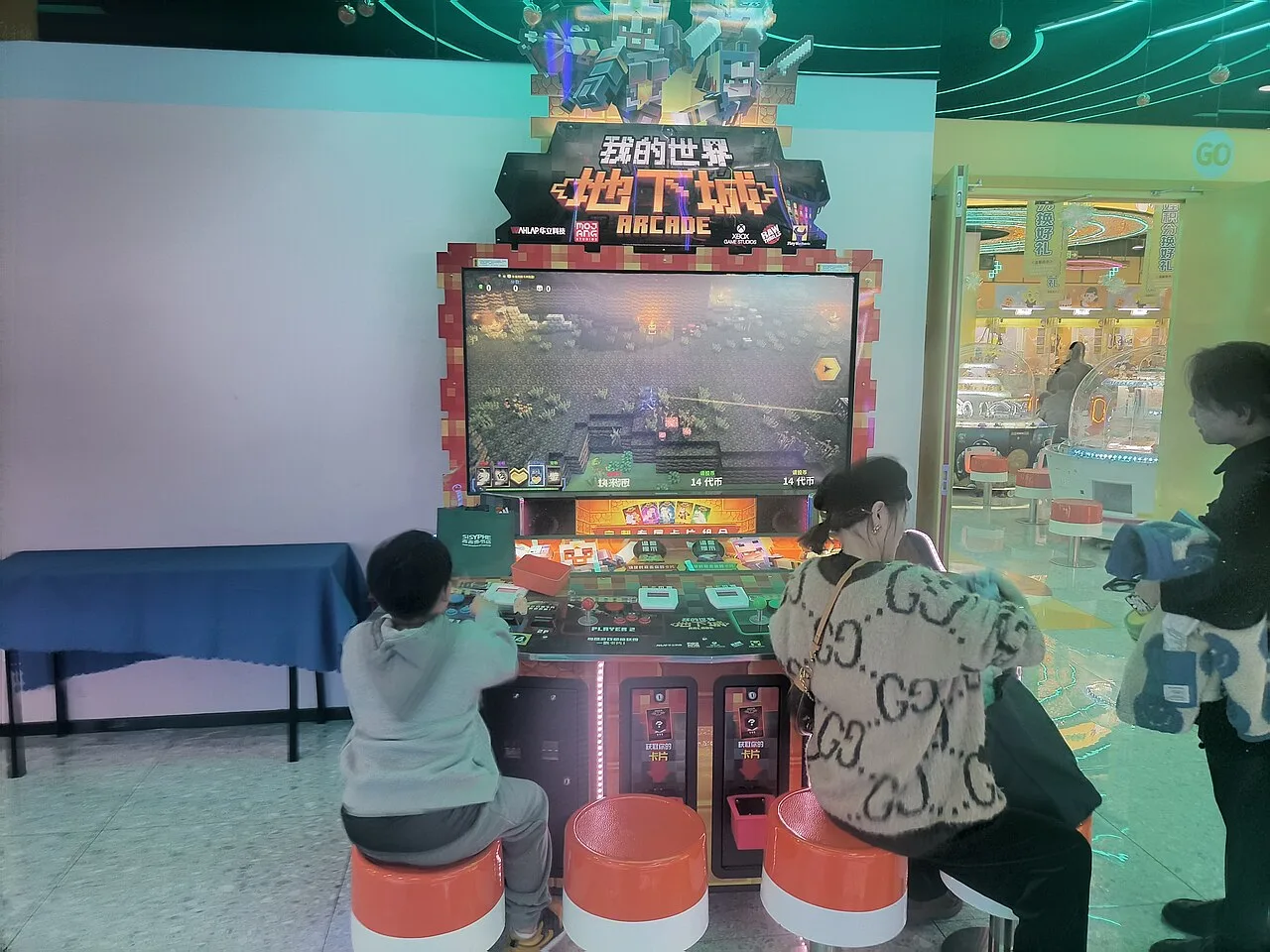 Minecraft Dungeons arcade cabinet