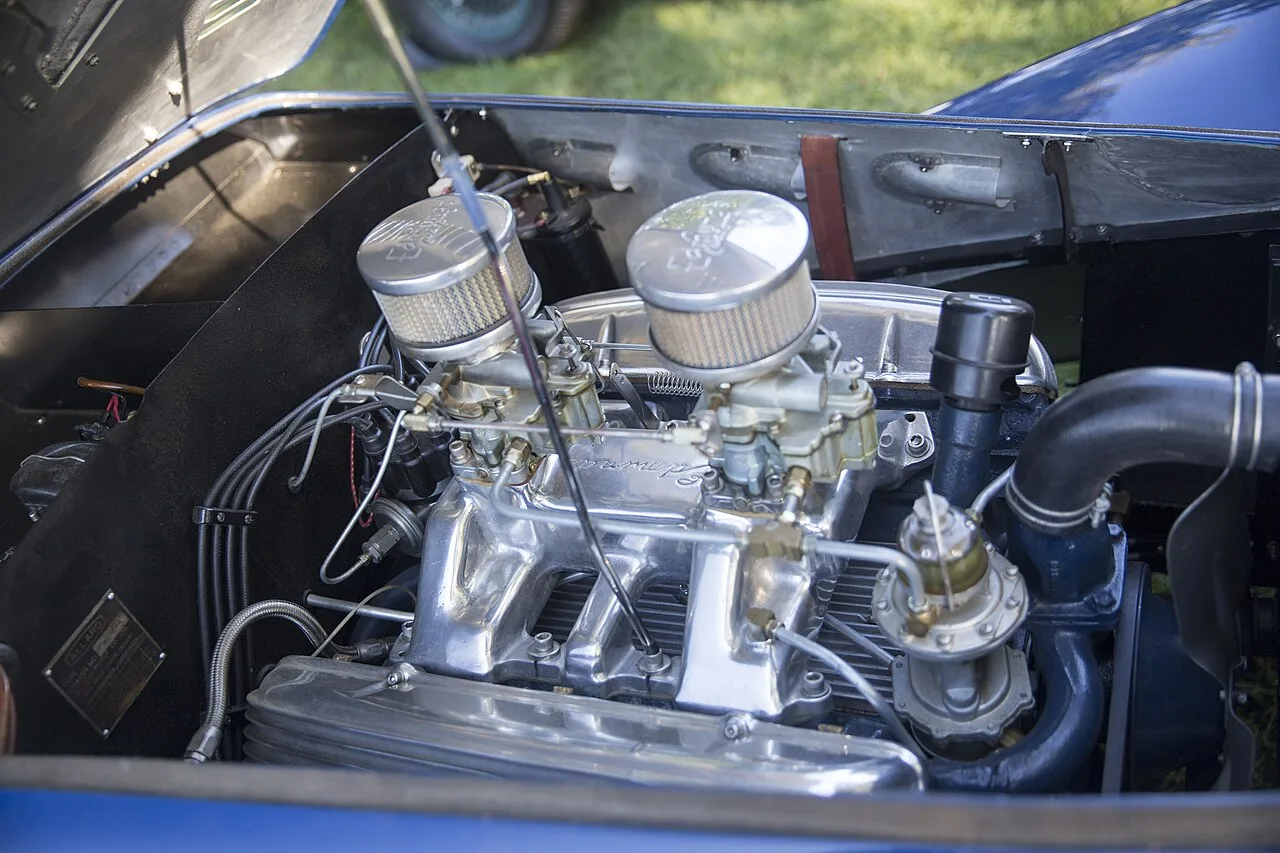 The Cadillac 331 series V8 appeared at the Indianapolis 500 in 1952 and 1953, when it featured in the Formula One World Championship.