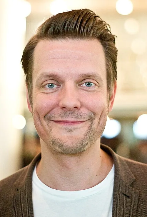 Sam Lake was the writer and the face model for Max Payne in the original game, and has since represented Remedy on numerous occasions.[15]