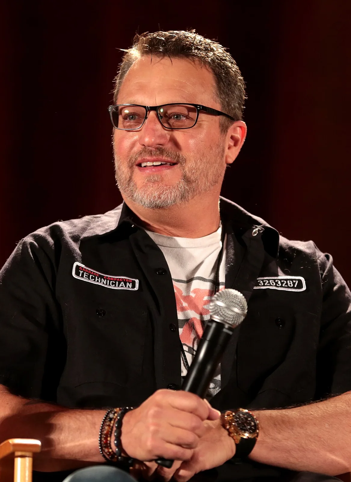 Steve Blum was praised for his performance as Vincent.